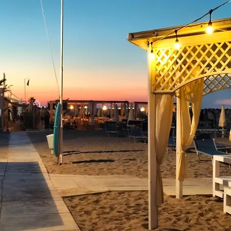 Stella Di Mare - Ombrellone E Servizi Mare Inclusi * リミニ